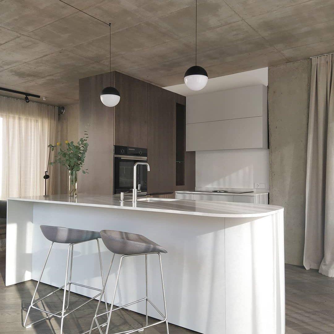 Fio Plastic Minimalist Pendant Lamp