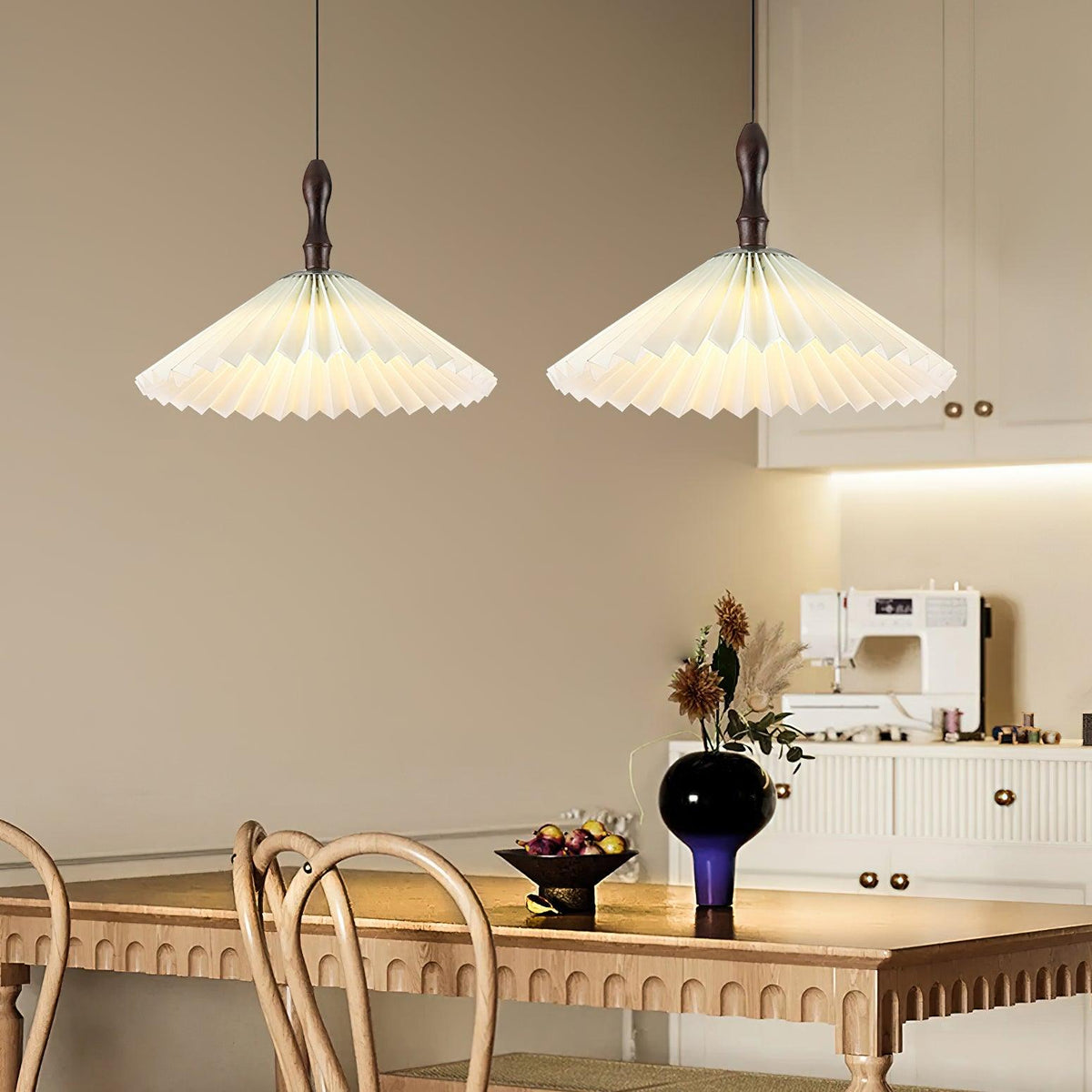 Petal Fashion Wood Pendant Lamp