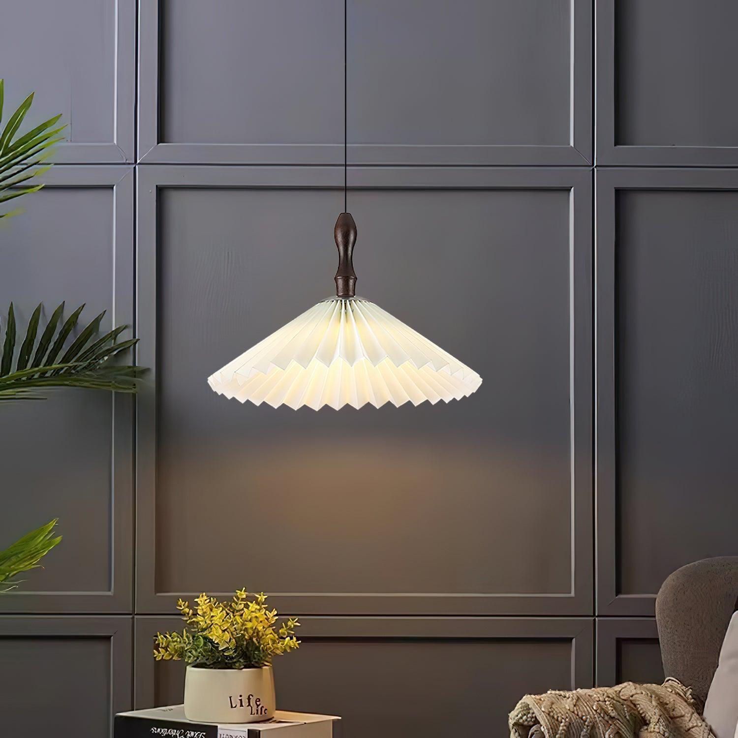 Petal Fashion Wood Pendant Lamp