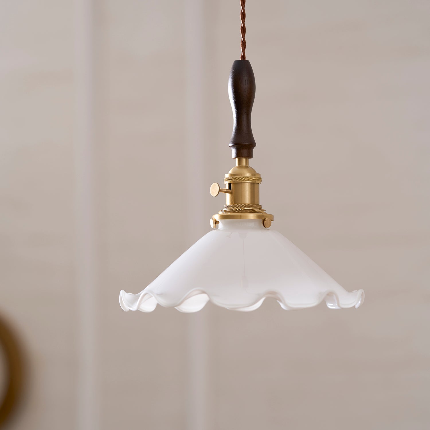 Beaumont Flower Petals Pendant Light