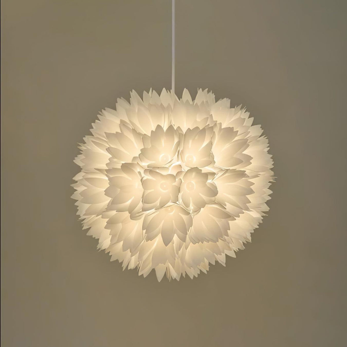 Renuiella Nordic Art Flowers Ball Pendant Light