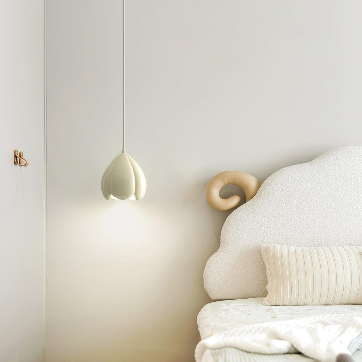 Velara Resin Artistic Pendant Lamp