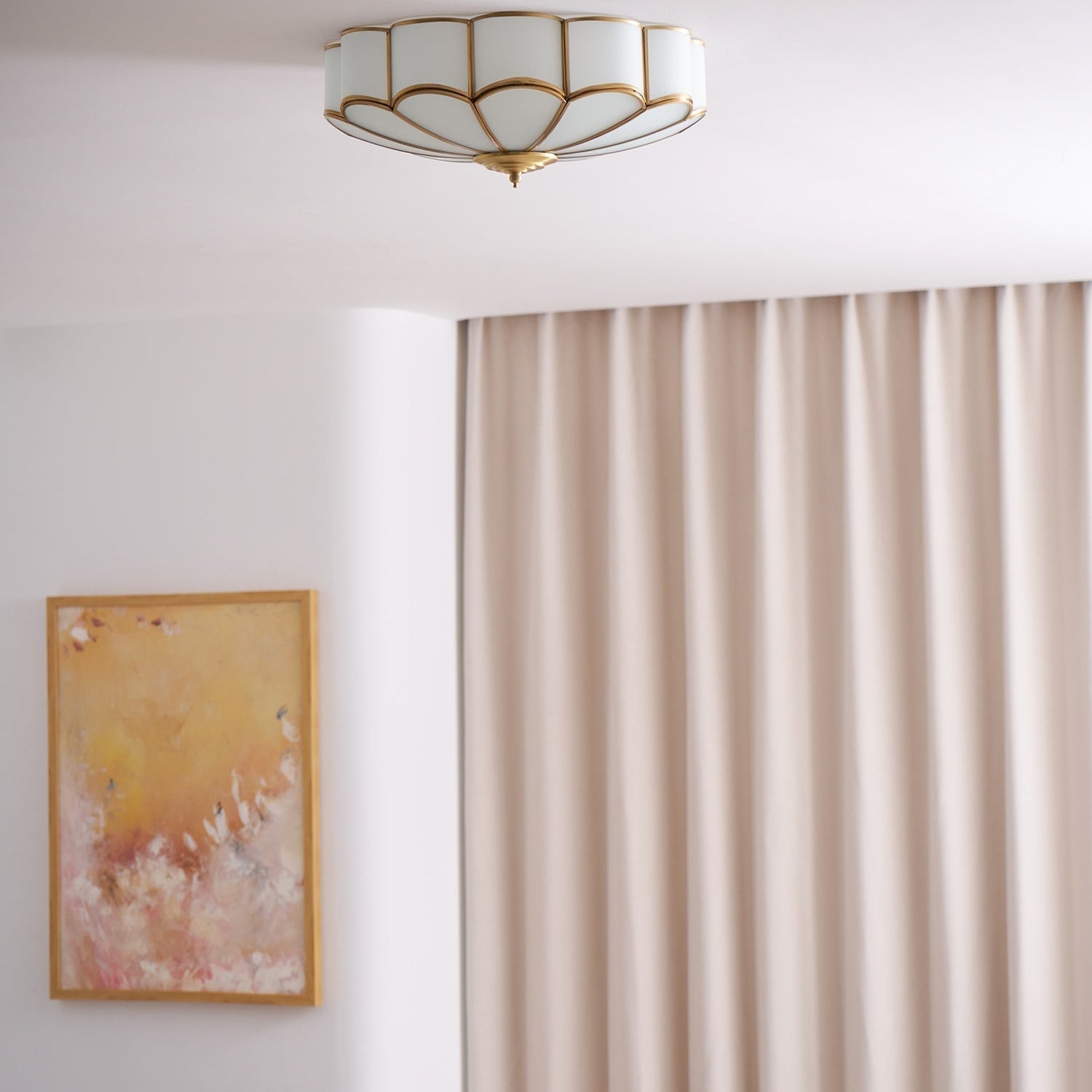 Lustra Ceiling Light Flower Shape Glass Brass - Neutral Decor