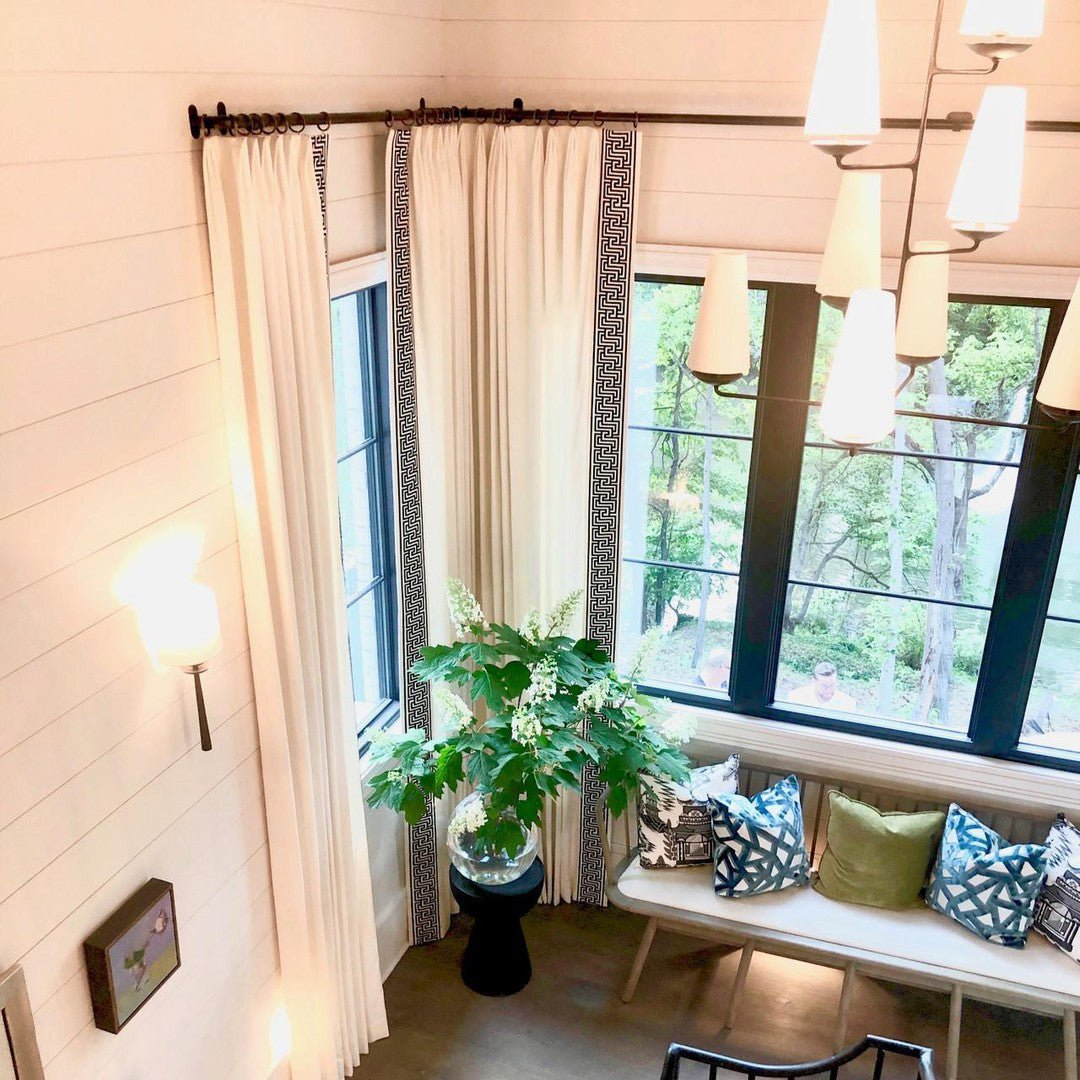 Caseneon Chandelier Vertical Copper Linen