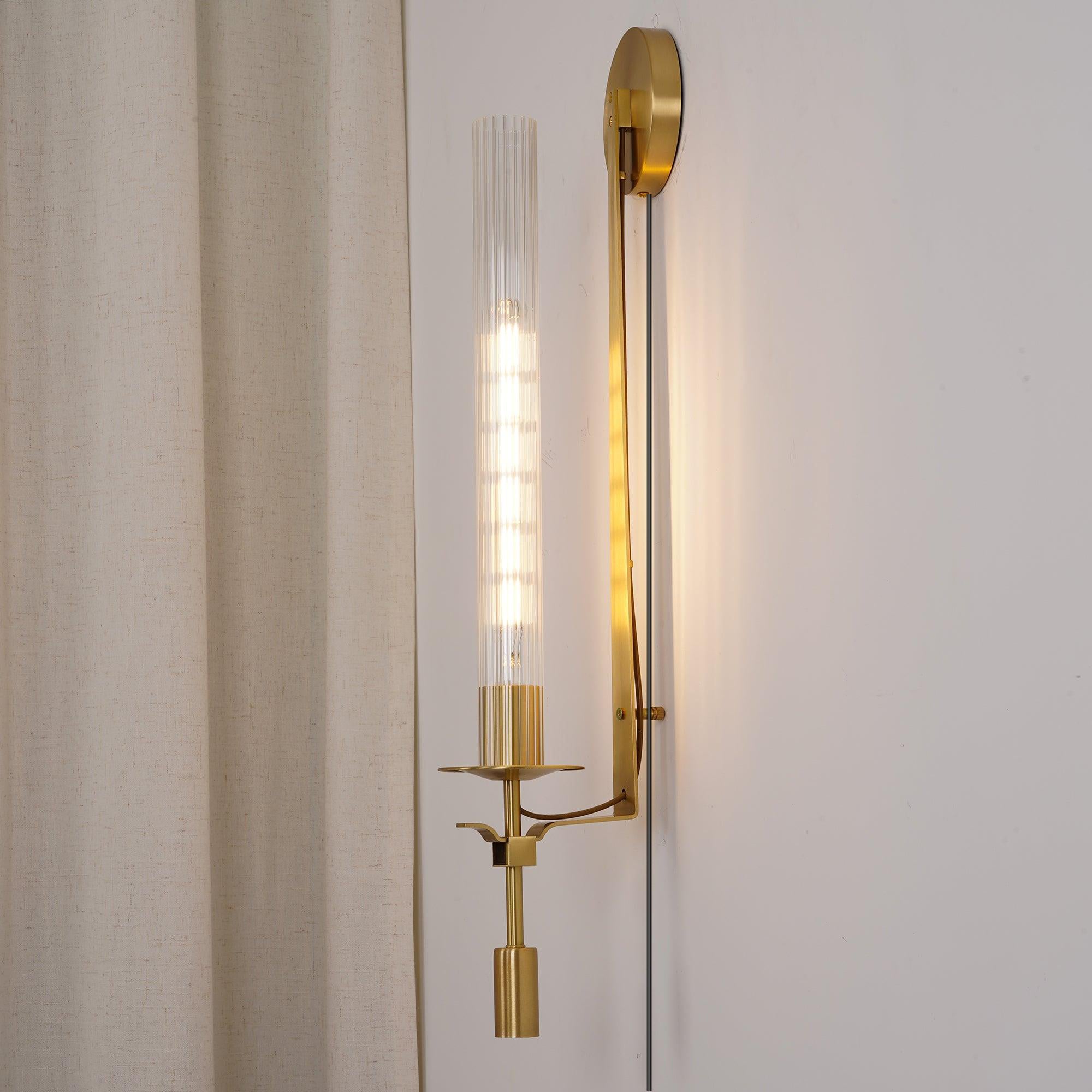 Ceshaisra French Classicism Plug-in Brass Glass Wall Lamp - Neutral Decor