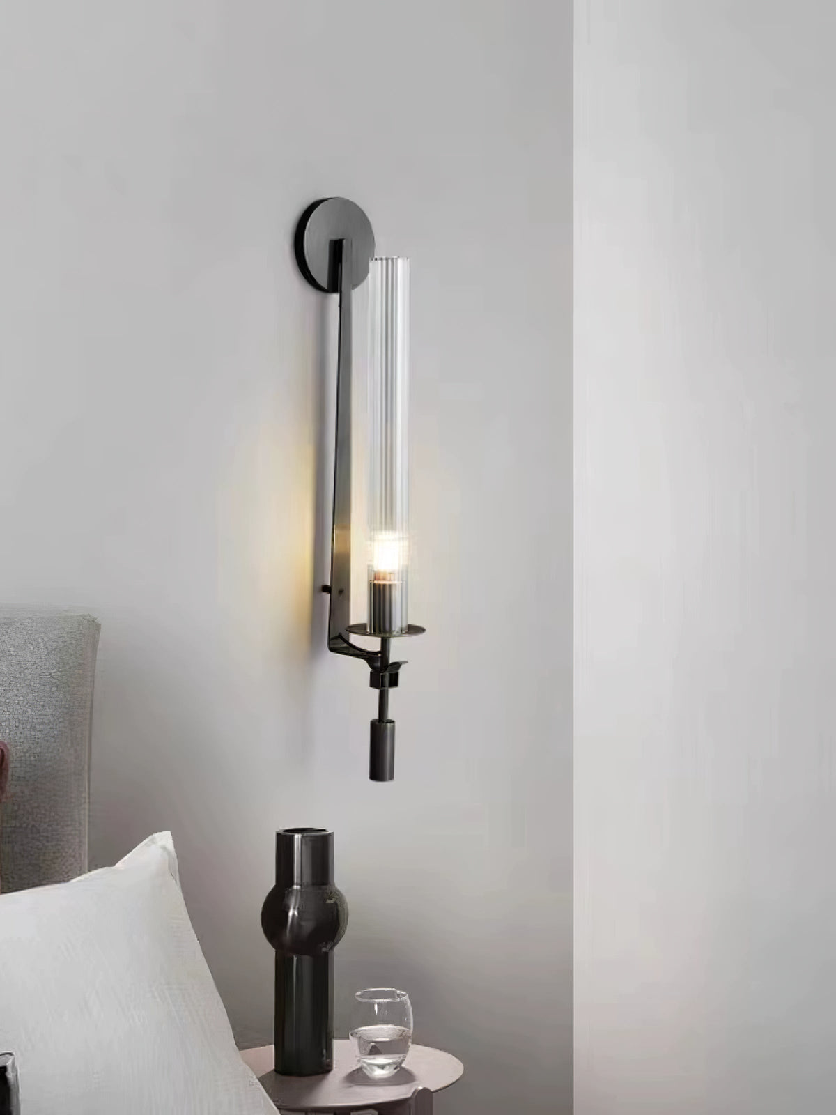 Veloora Wall Lamp Brass Minimalist Ribbed Glass