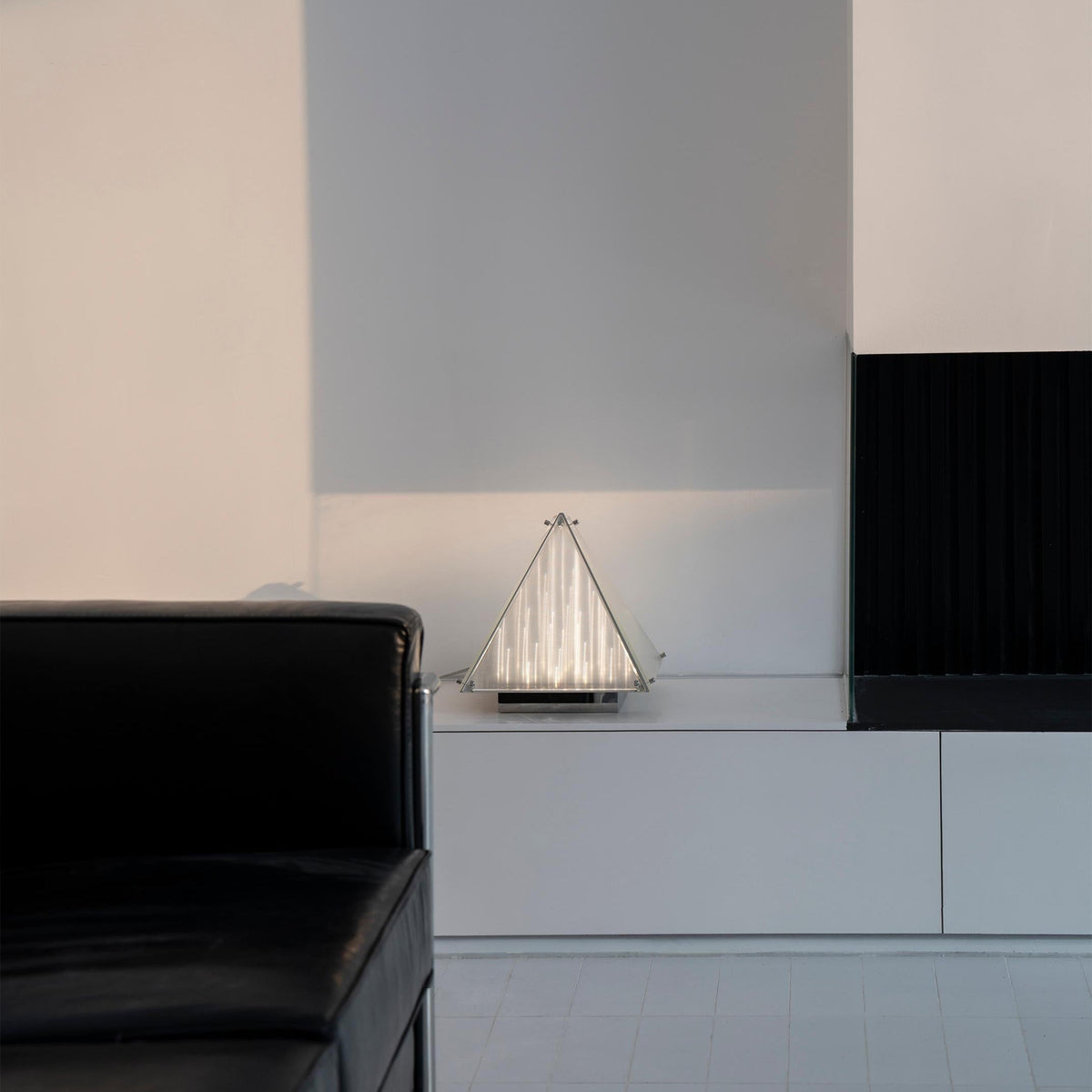 Lumoielle Table Lamp