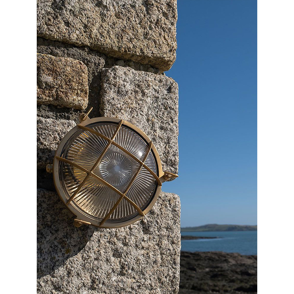 Erthearis Vintage Brass Bunker Sconce Wall Lamp - Neutral Decor