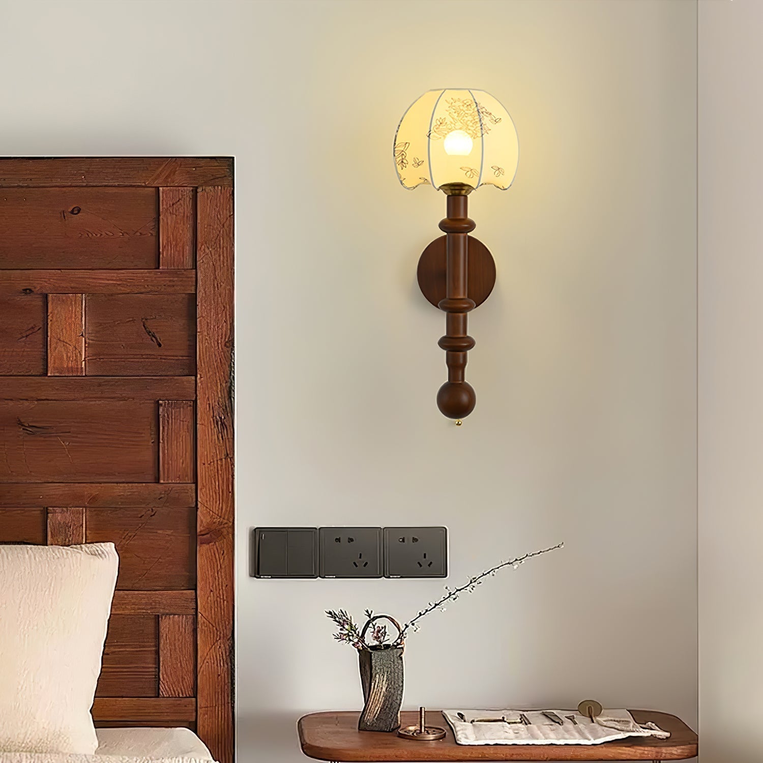 Hilda Roma Elegance Wood Sconce Wall lamp - Neutral Decor