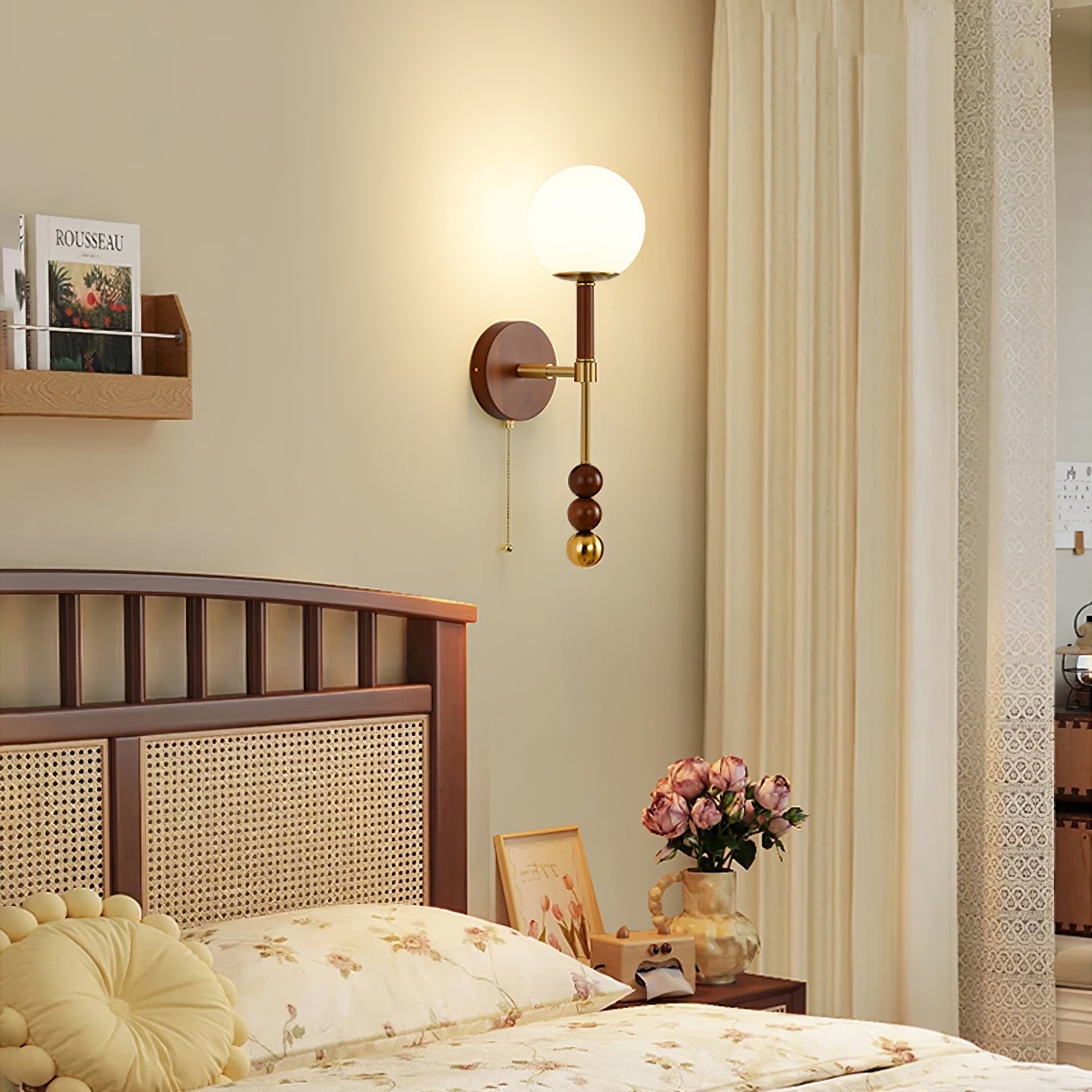 Hilda Roma Elegance Wood Sconce Wall lamp - Neutral Decor