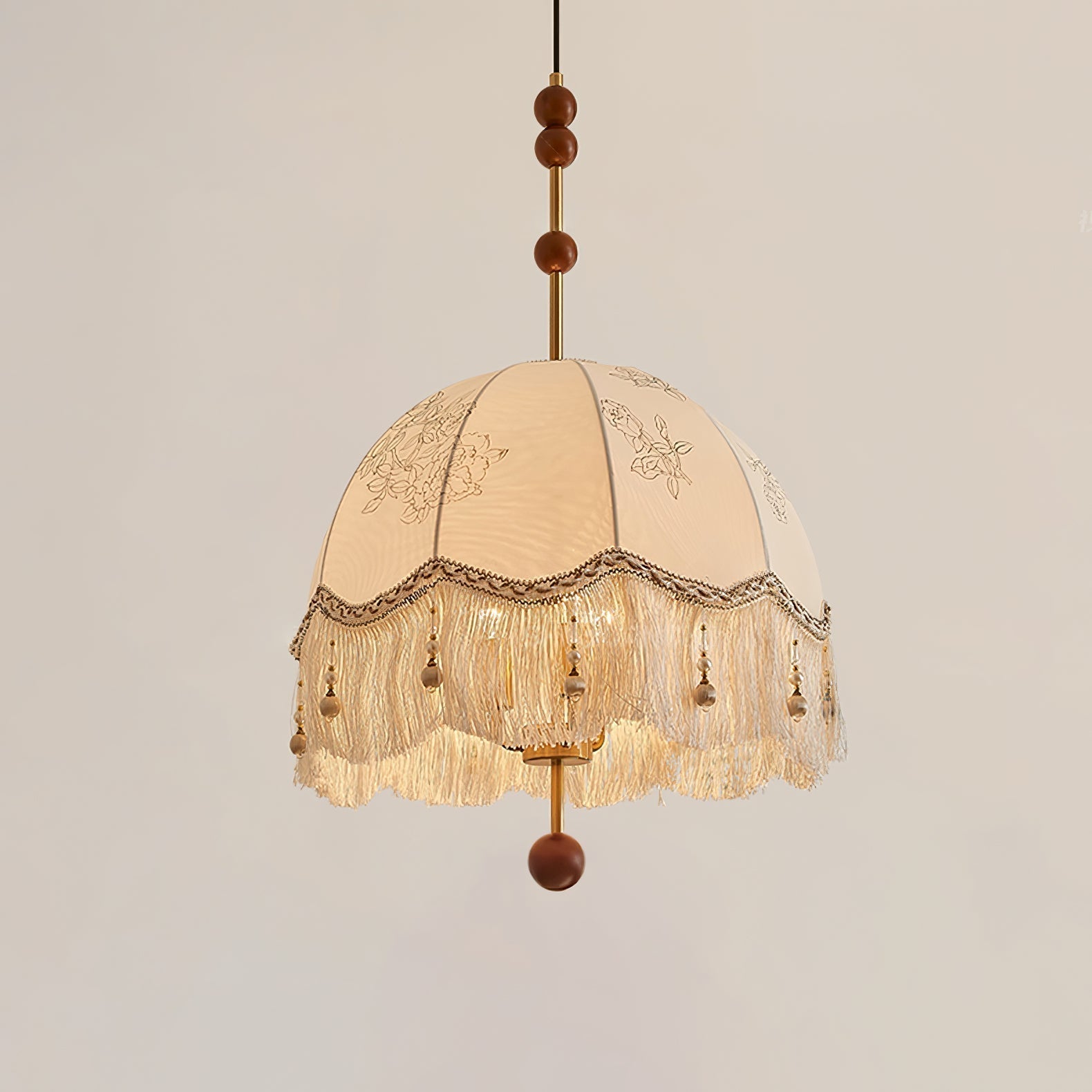 Banell Unique Elegance Fringe Pendant Lamp