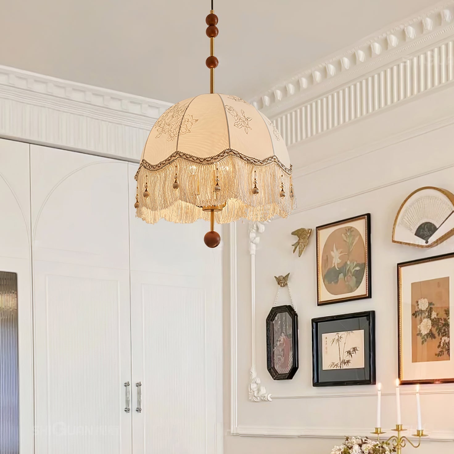 Banell Unique Elegance Fringe Pendant Lamp