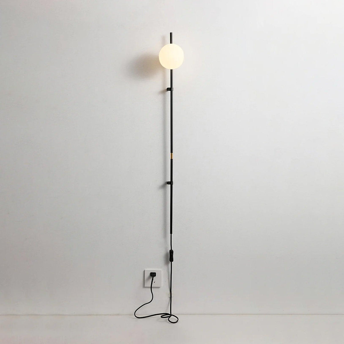 Curaeion Modern Minimalist Plug In Glass Wall Lamp