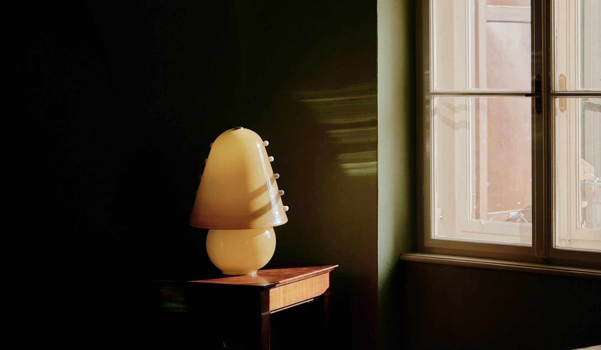 Enzo Contemporary Glass Table Lamp