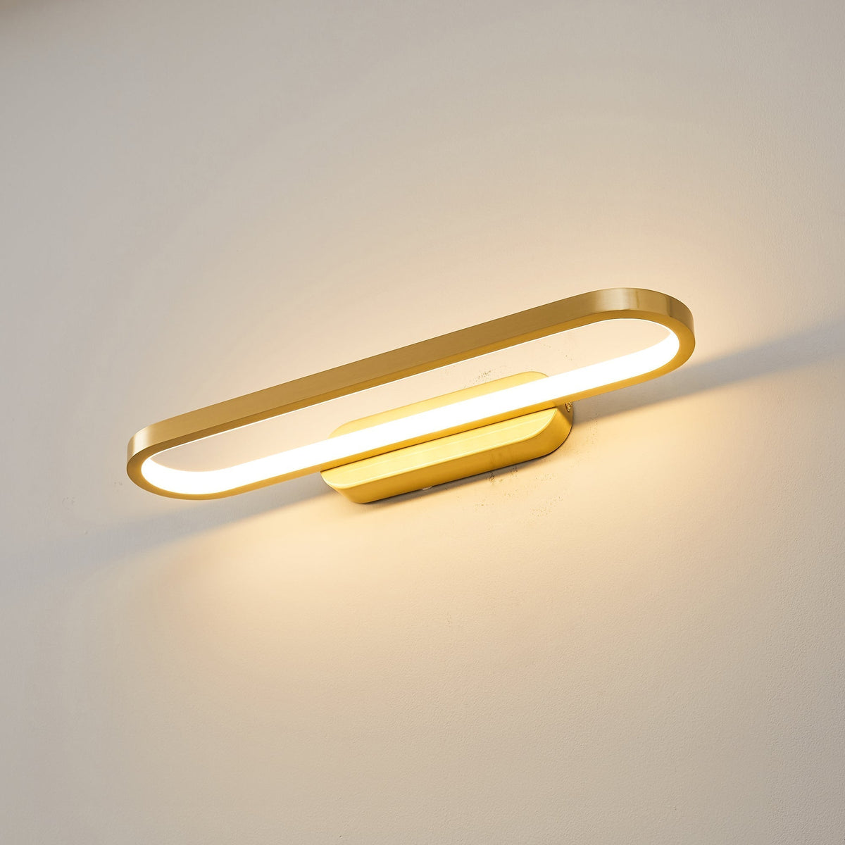 Auryn Wall Lamp
