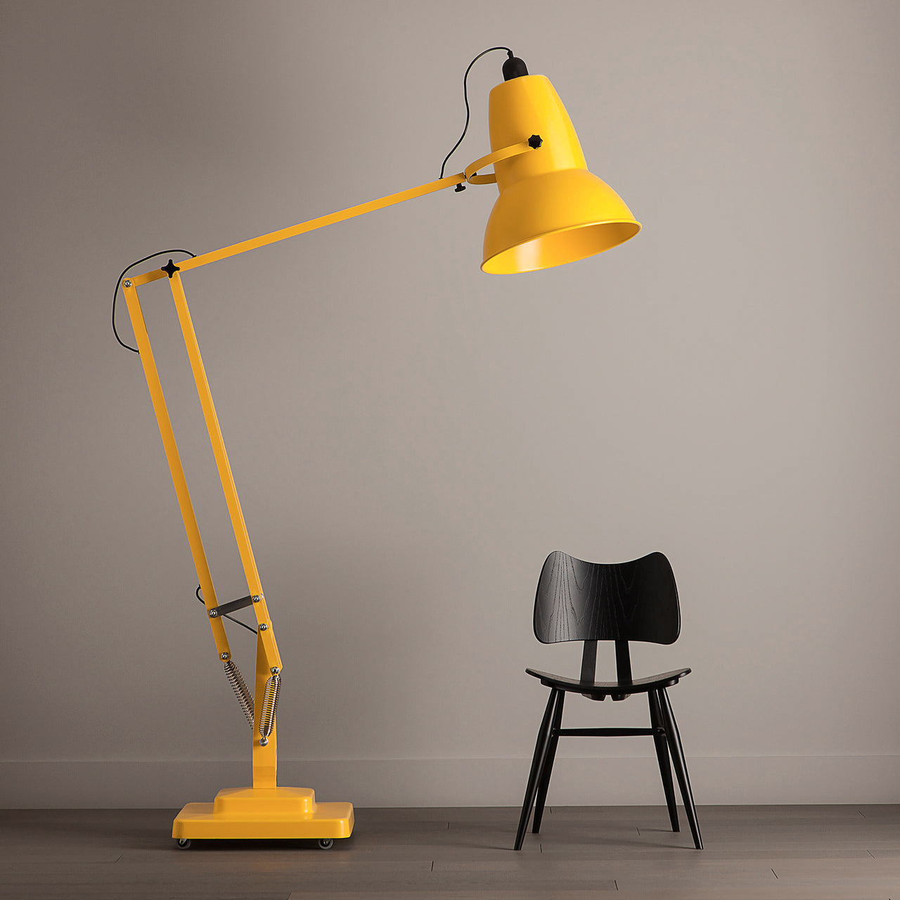 Miriselia Floor Lamp