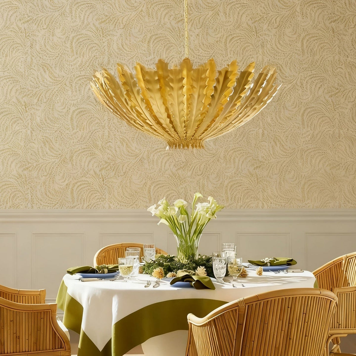 Lumuira Luxurious Gilded Acanthus Chandelier