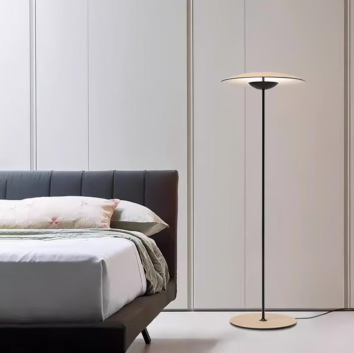 Ferinira Aluminum Minimalist Floor Lamp