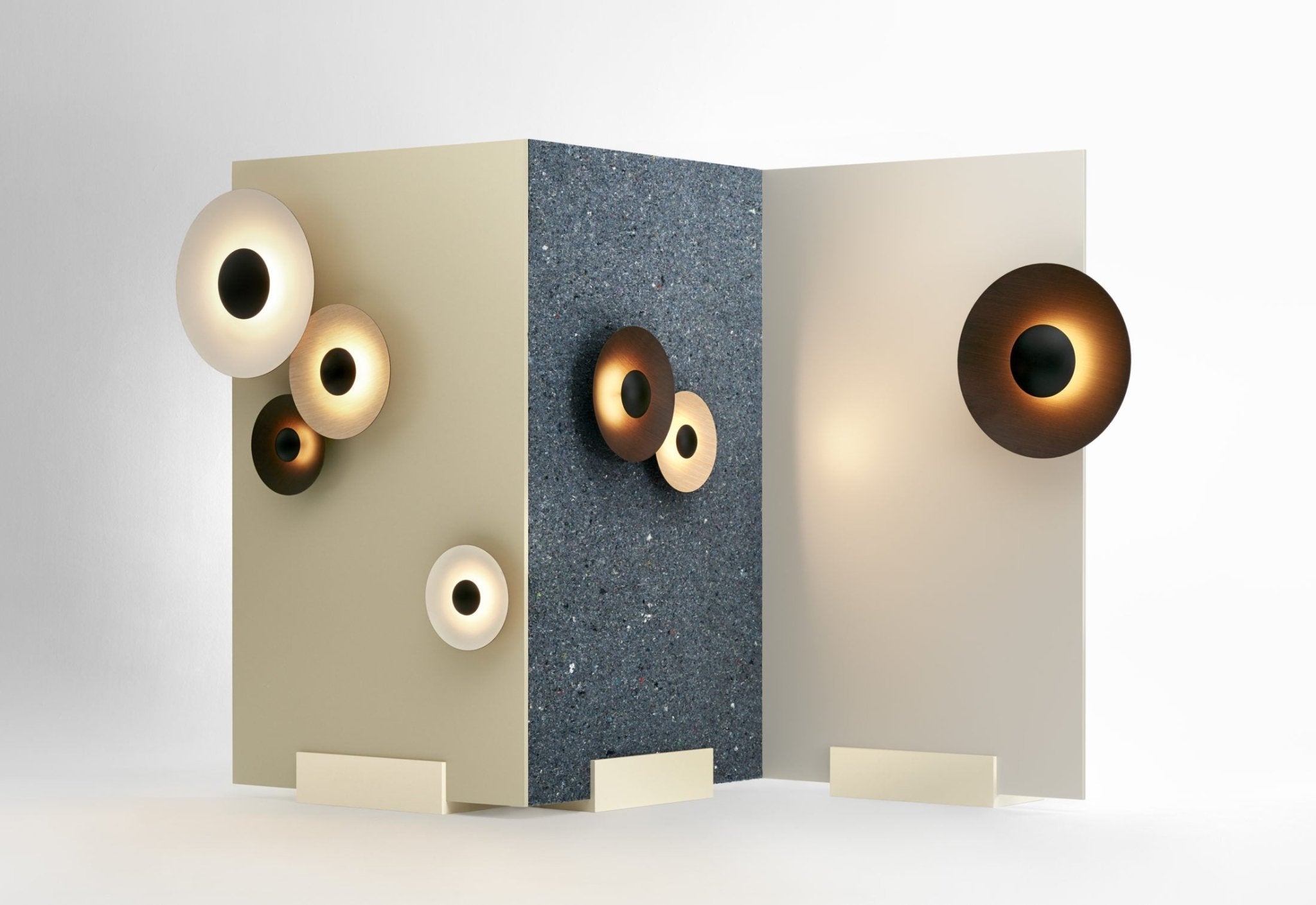 Ginger Modern Minimalist Round Wall Lamp