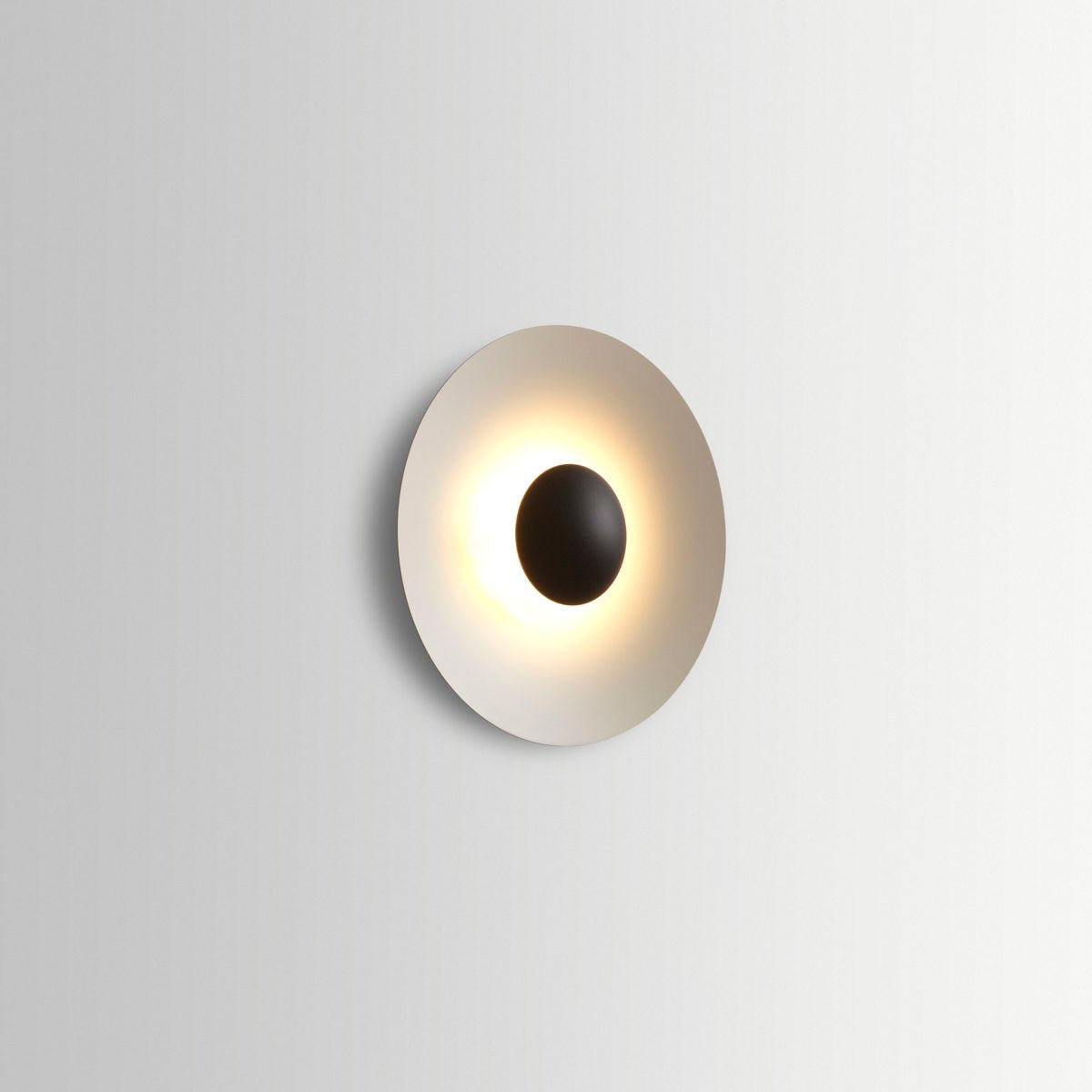 Ginger Modern Minimalist Round Wall Lamp