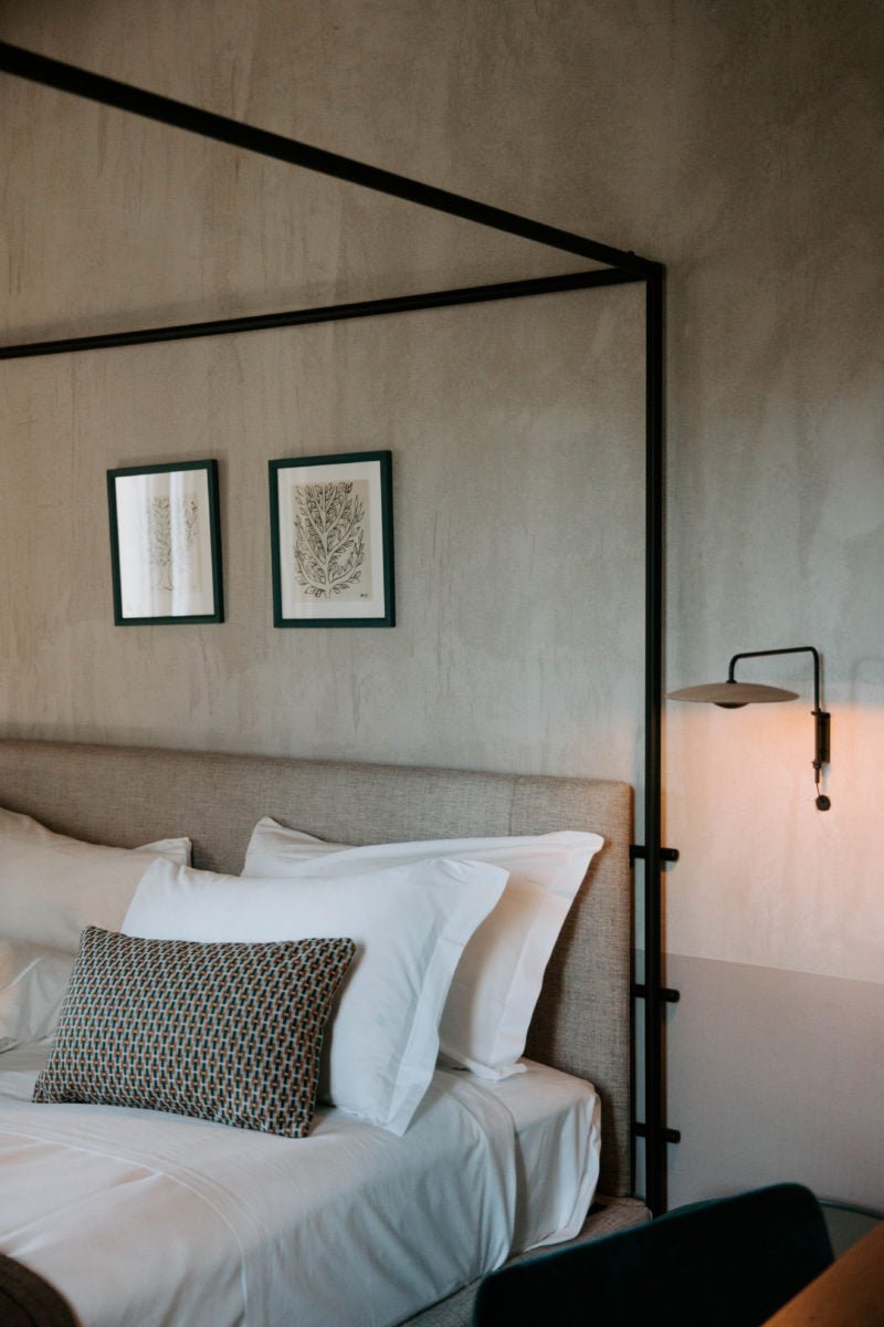 Ginger Modern Minimalist Round Wall Lamp