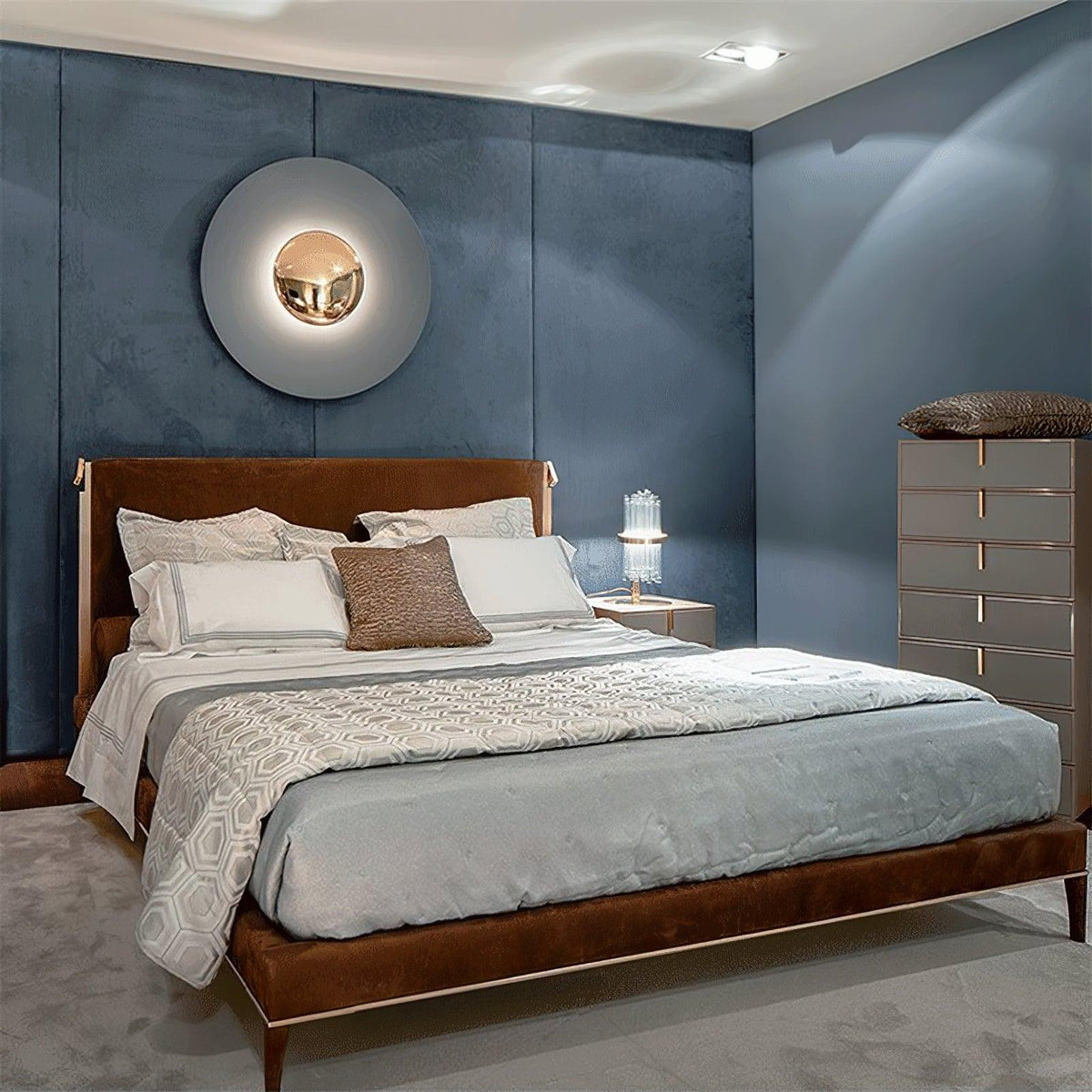 Xevan Elegance Simplicity Glow Wall Light