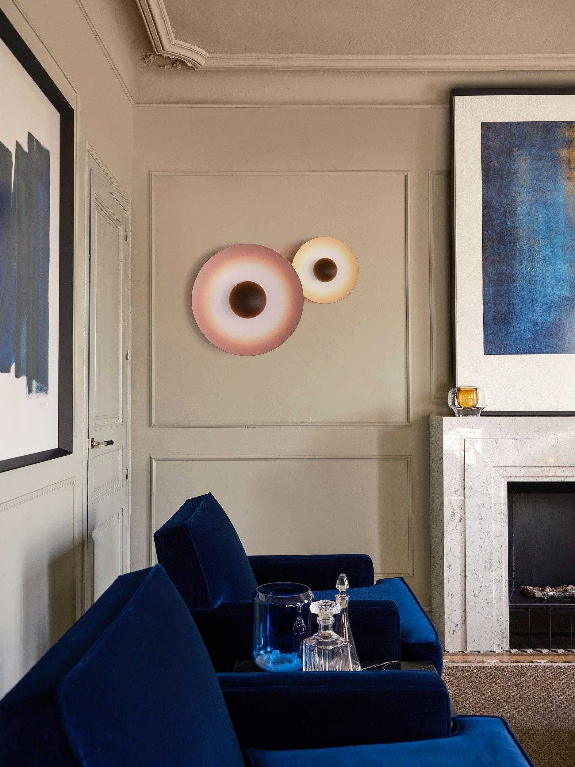 Xevan Elegance Simplicity Glow Wall Light