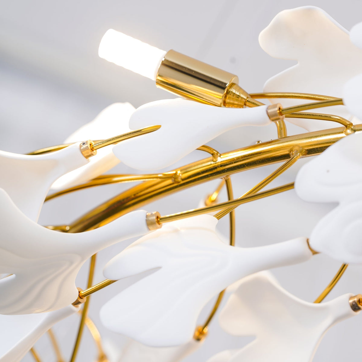 Umberis Pendant Lamp Gingko Porcelain Leaves Gold
