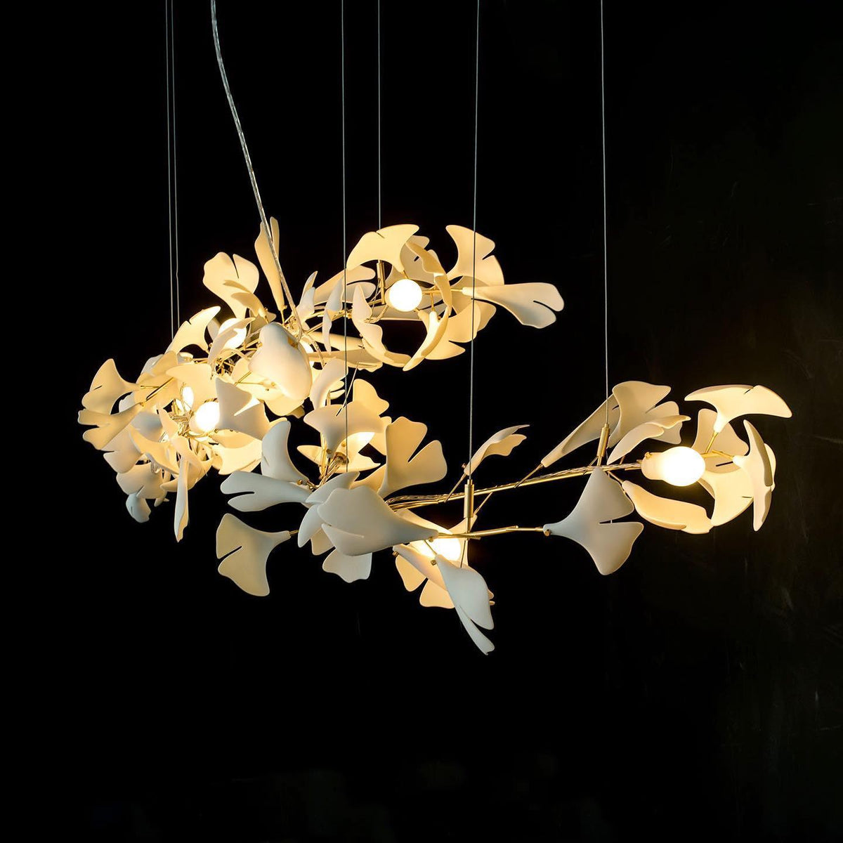 Ceroraine Chandelier Gingko A Porcelain LED Modern