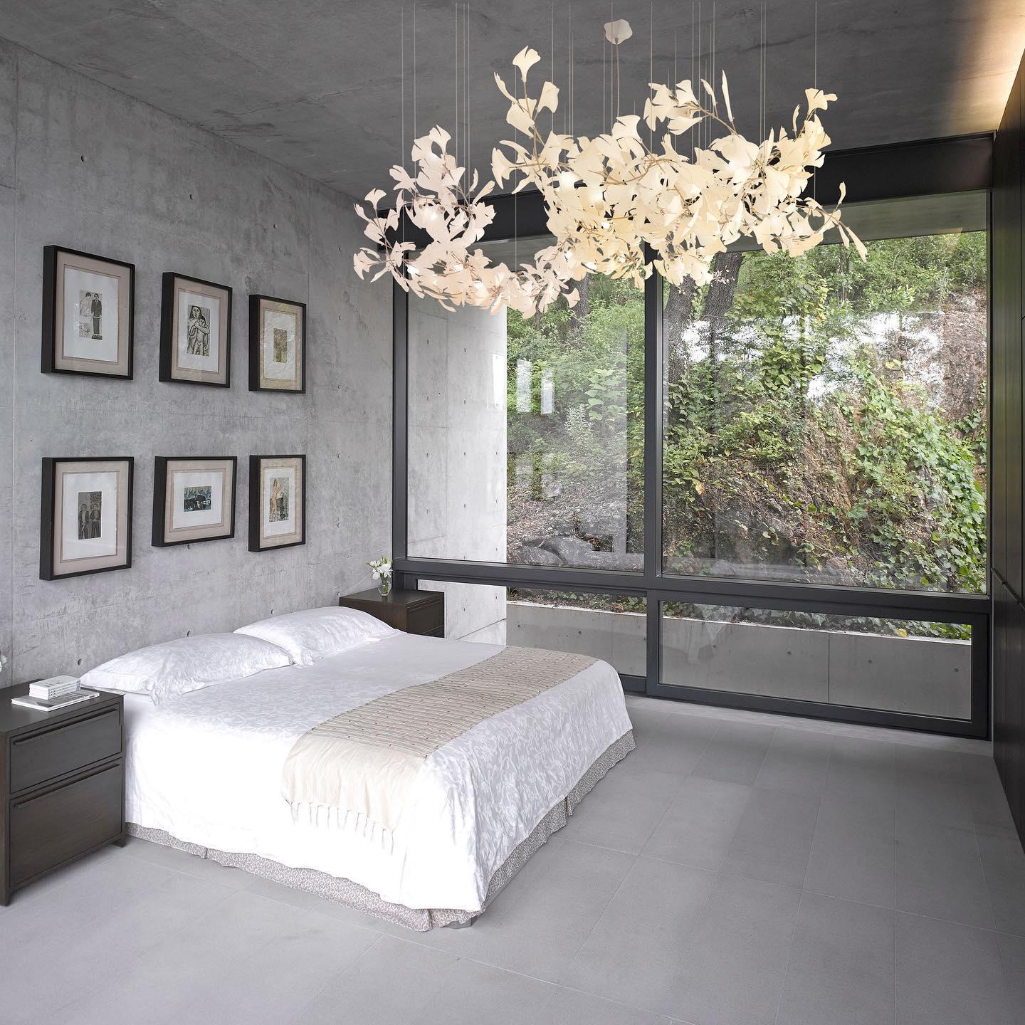 Ceroraine Chandelier Gingko A Porcelain LED Modern