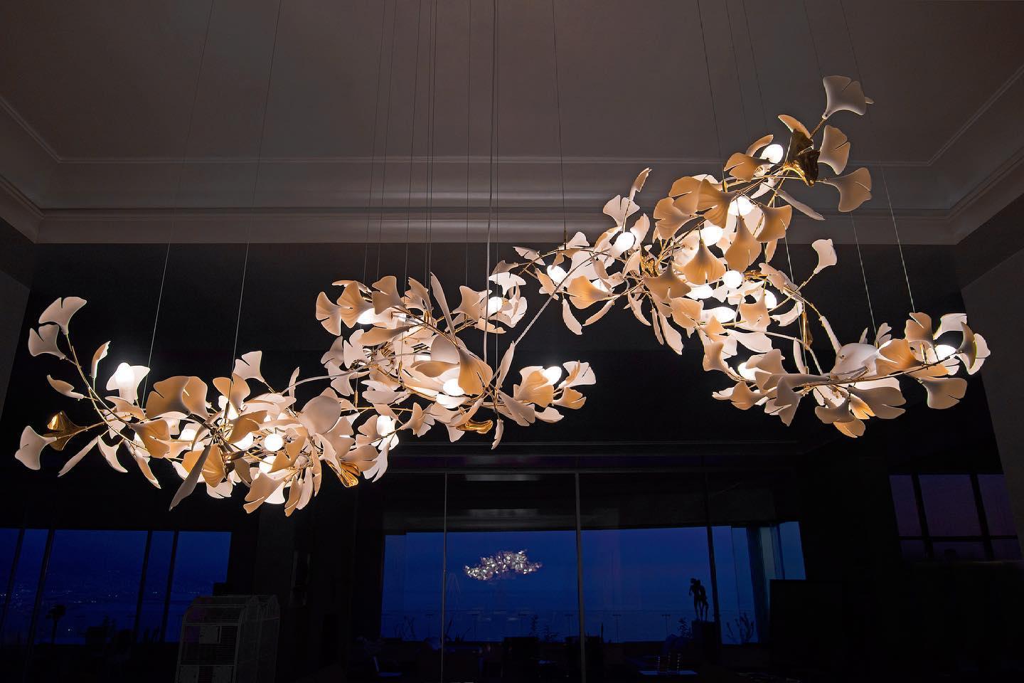 Ceroraine Chandelier Gingko A Porcelain LED Modern
