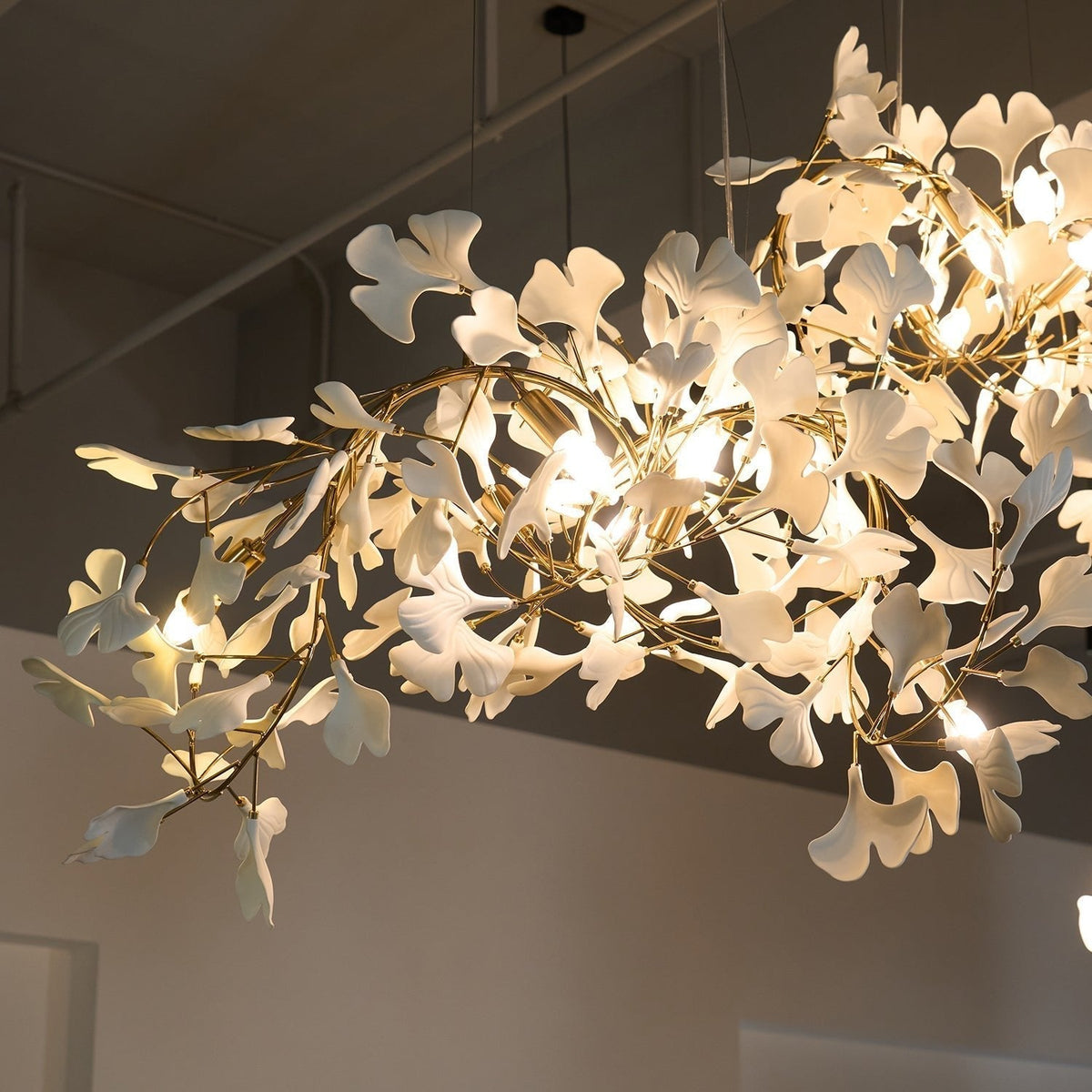 Ririxel Pendant Lamp Gingko Ceramic Petals Gold
