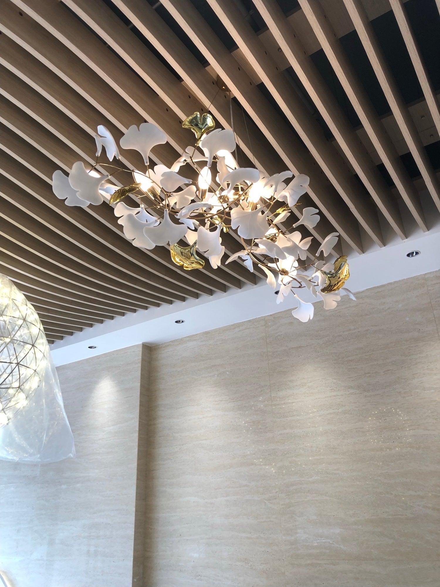 Oriiselle Chandelier Ceramic Gingko Petal Gold