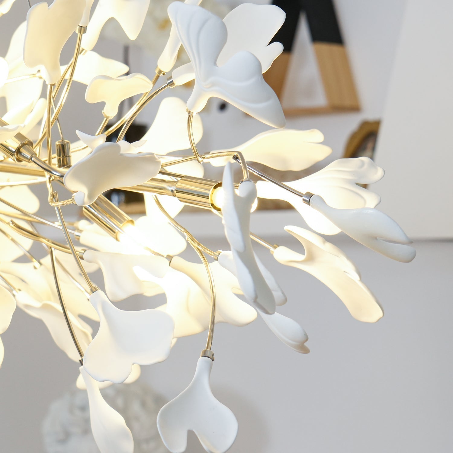 Oriiselle Chandelier Ceramic Gingko Petal Gold