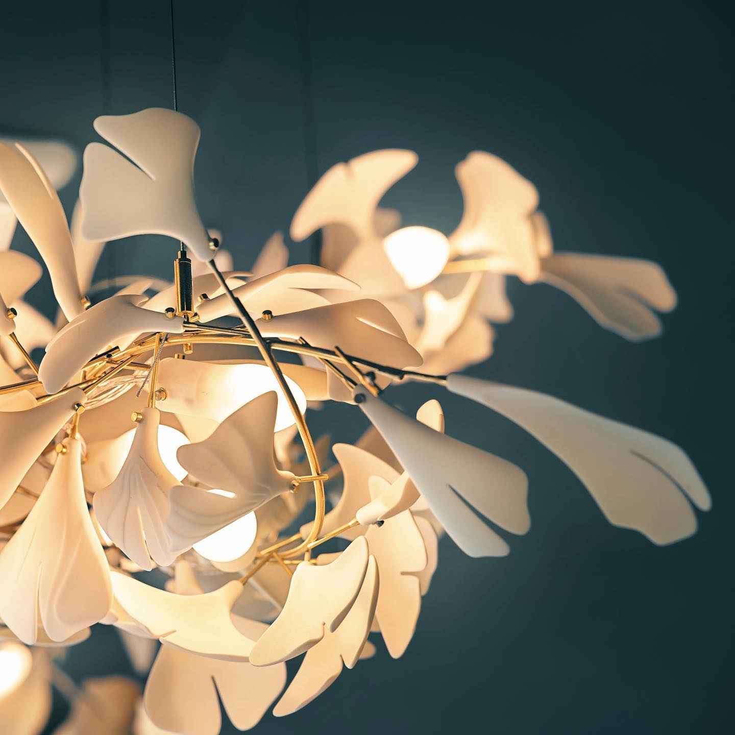 Viraaelle Leaves Combination Gingko Ceramics Chandeliers