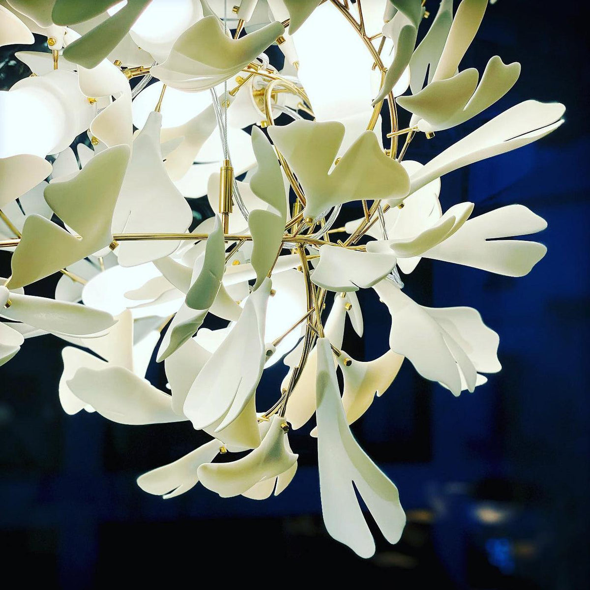 Sorvyn Pendant Lamp Ginkgo Ceramic Brass Floral