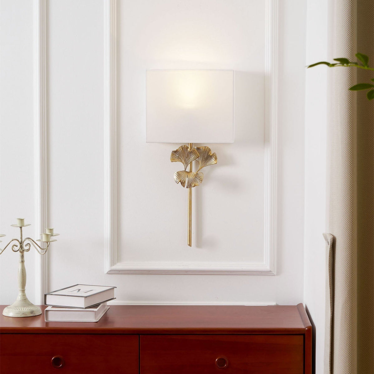 Marcel Ginkgo Leaf Wall Lamp