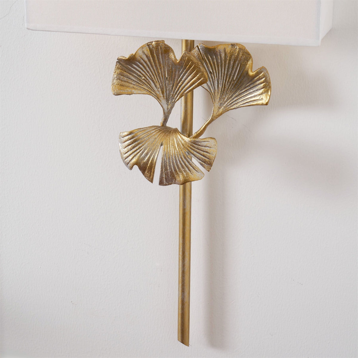 Marcel Ginkgo Leaf Wall Lamp
