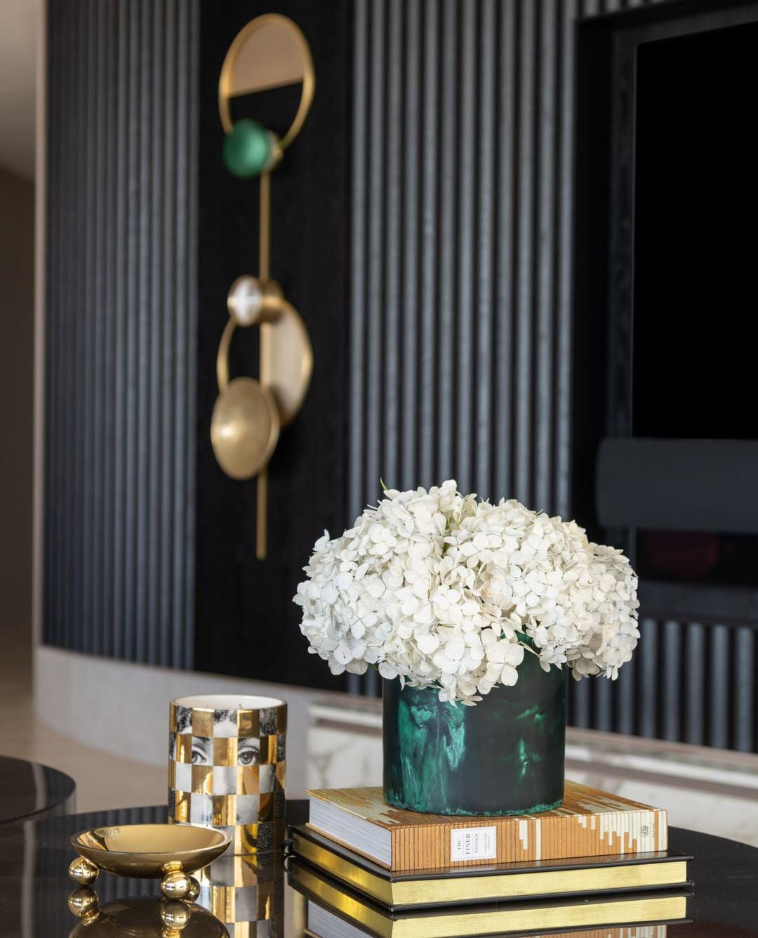 Elynis Brass & Glass Modern Wall Lamp