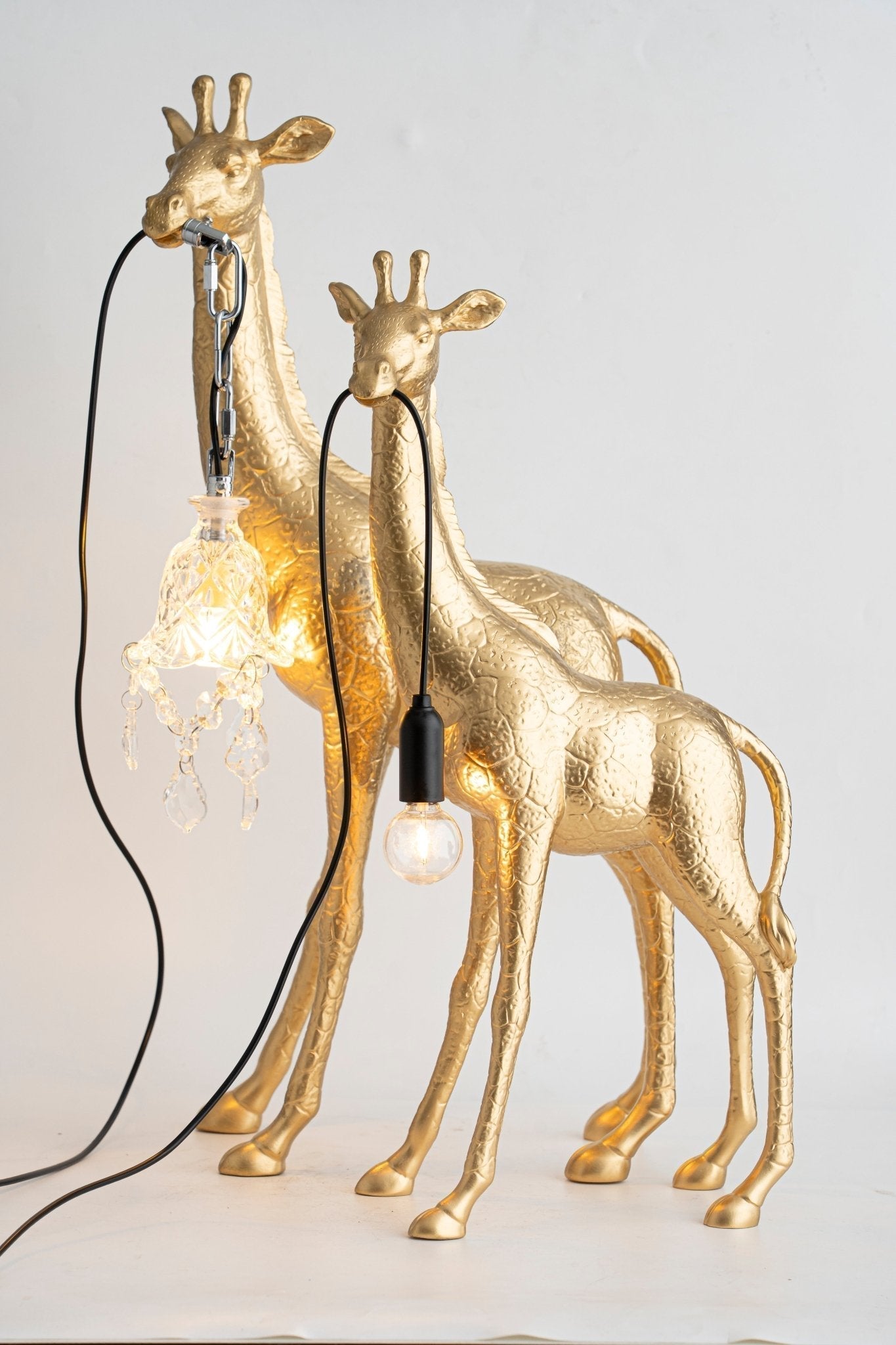 Fexl Luxurious Giraffe Royale Sculpture Floor Lamp