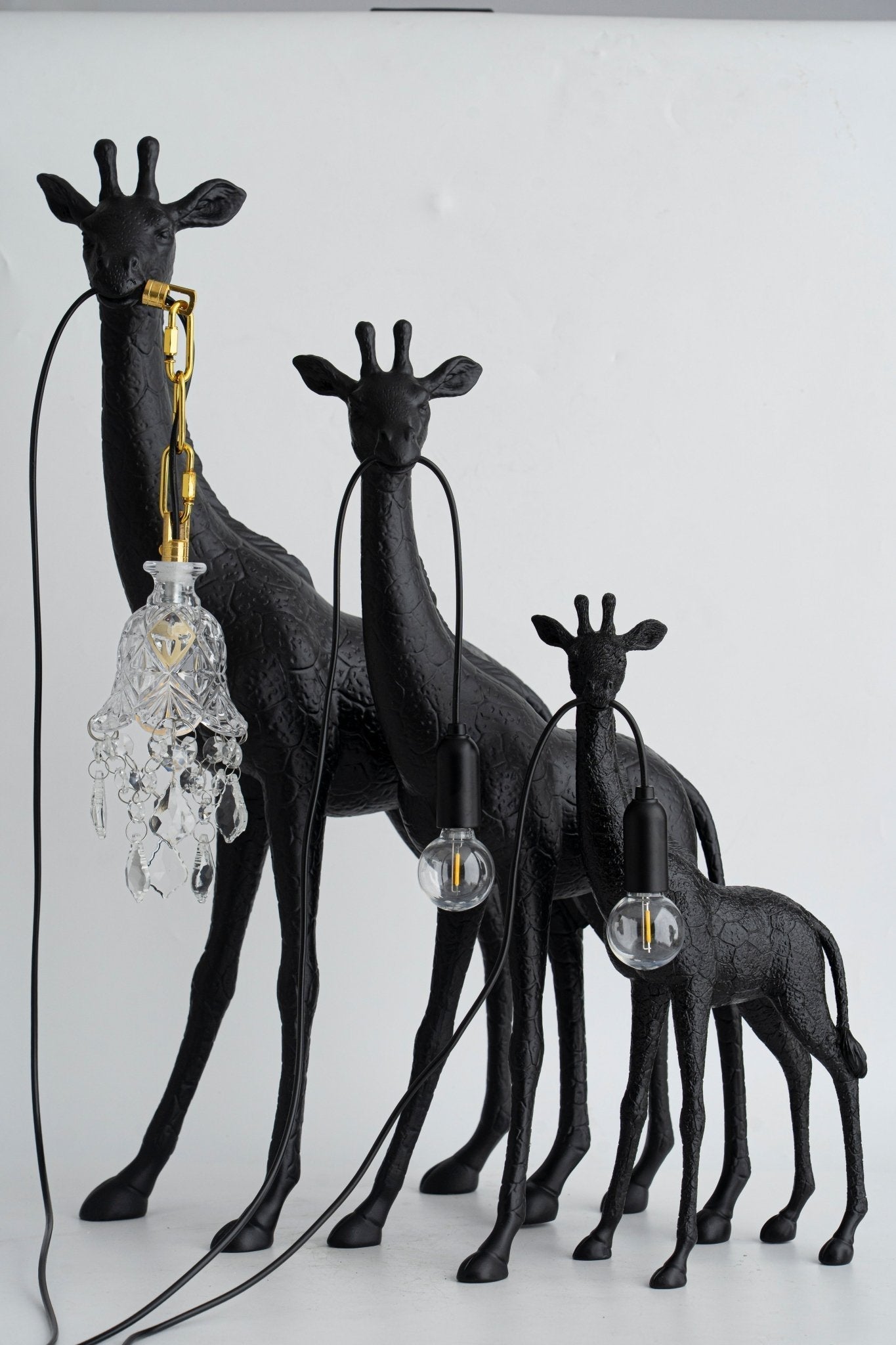 Fexl Luxurious Giraffe Royale Sculpture Floor Lamp