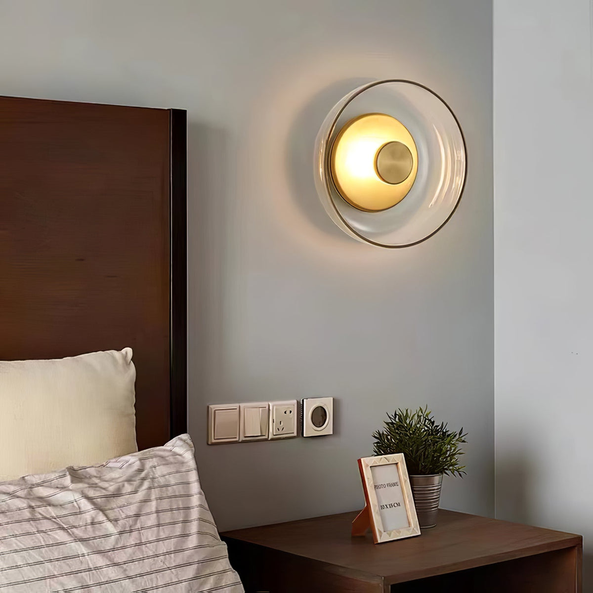 Lomino Premium Nordic Art Glass Wall Light