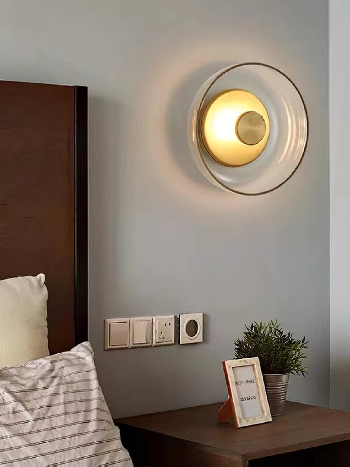 Lomino Premium Nordic Art Glass Wall Light