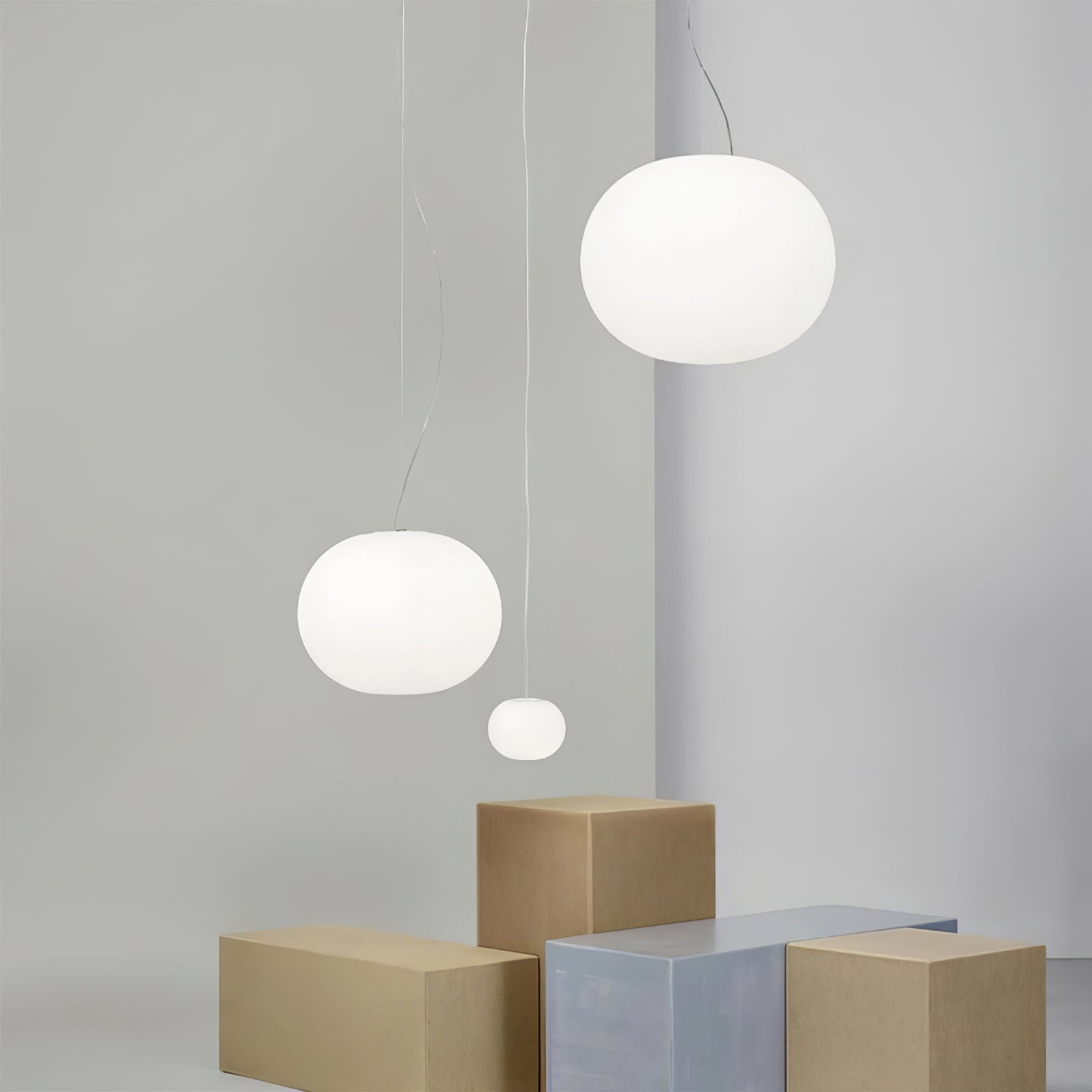 Gysta Contemporary Glass Pendant Lamp