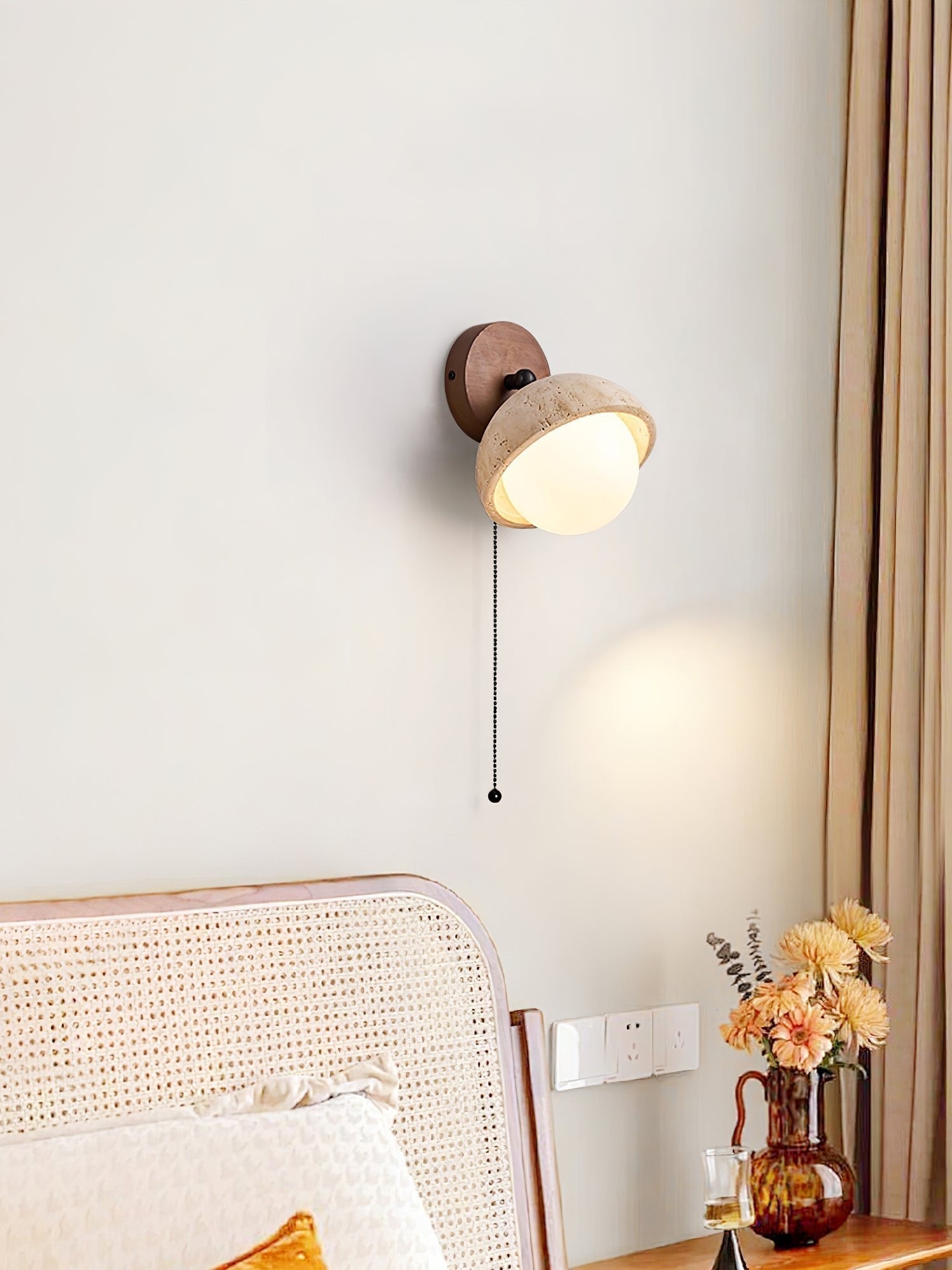 Cavix Arc-Shaped Travertine Wall Light