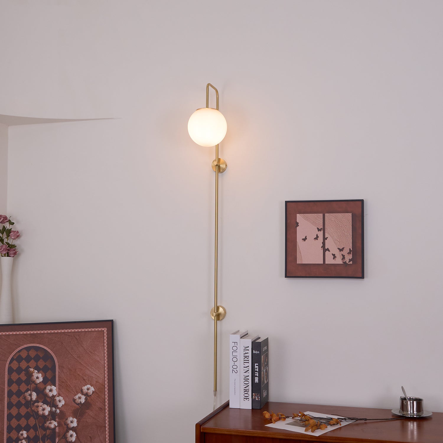 Evshaia Premium Elegance Globe Plug-in Brass Glass Sconce Wall lamp