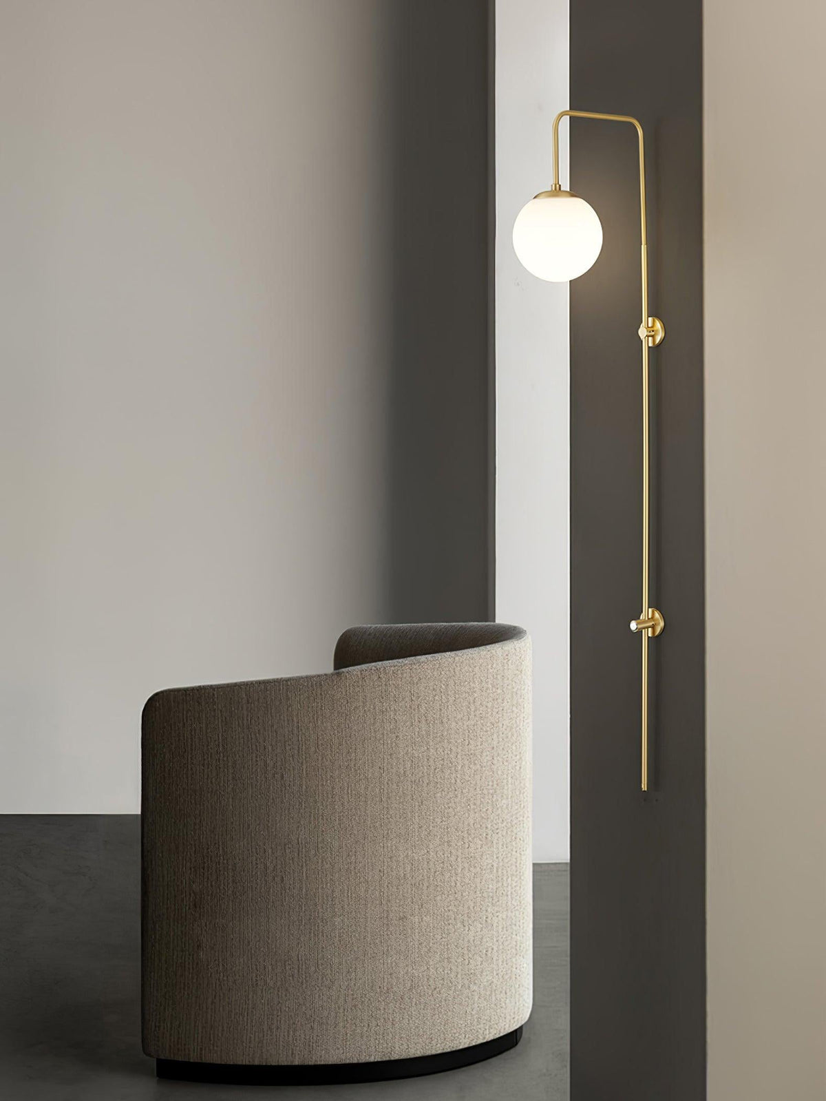 Nyvaris Modern Minimalist Globe Brass Glass Sconce Wall lamp