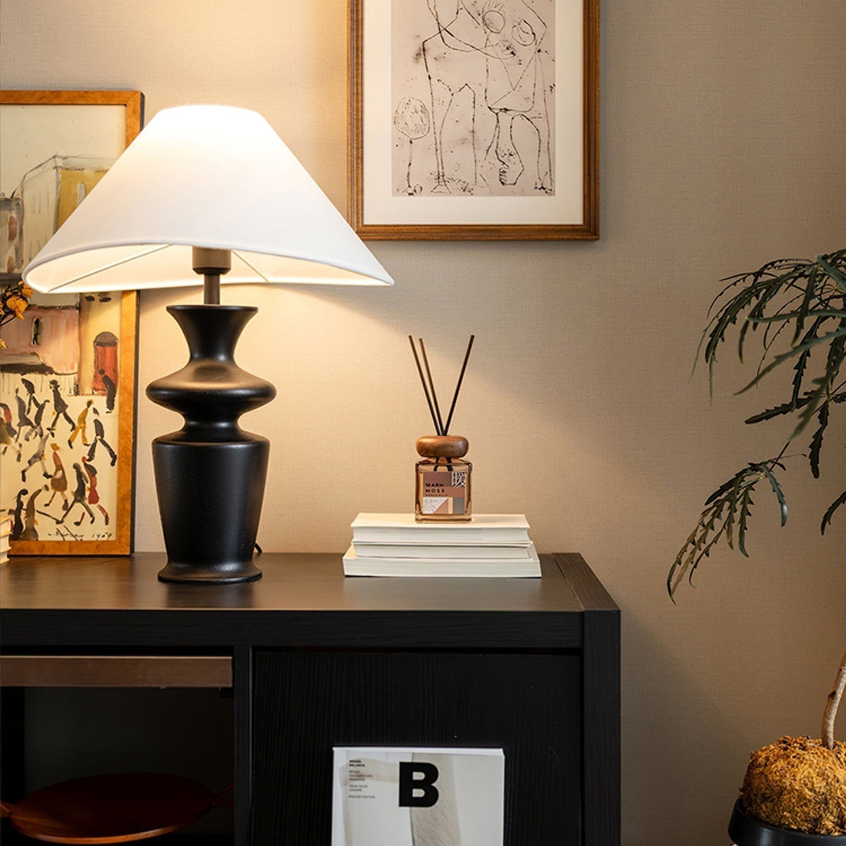 Arius Vintage Wood Table Lamp