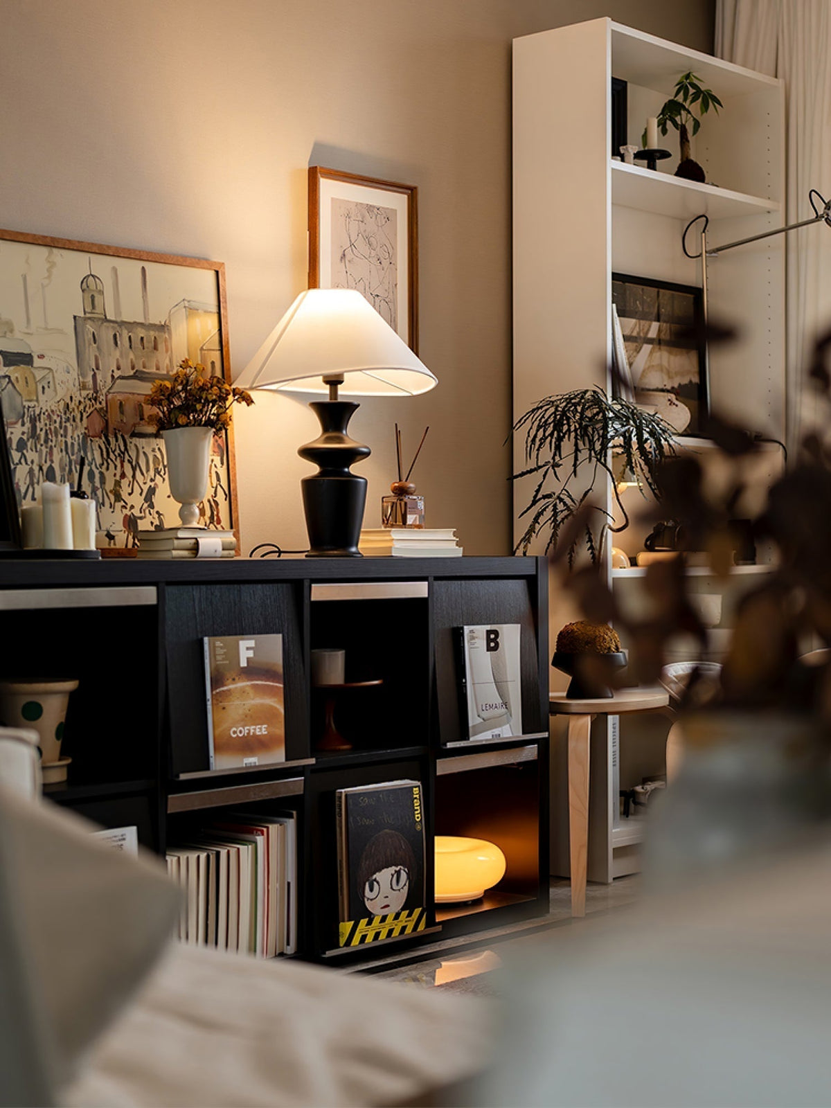 Arius Vintage Wood Table Lamp