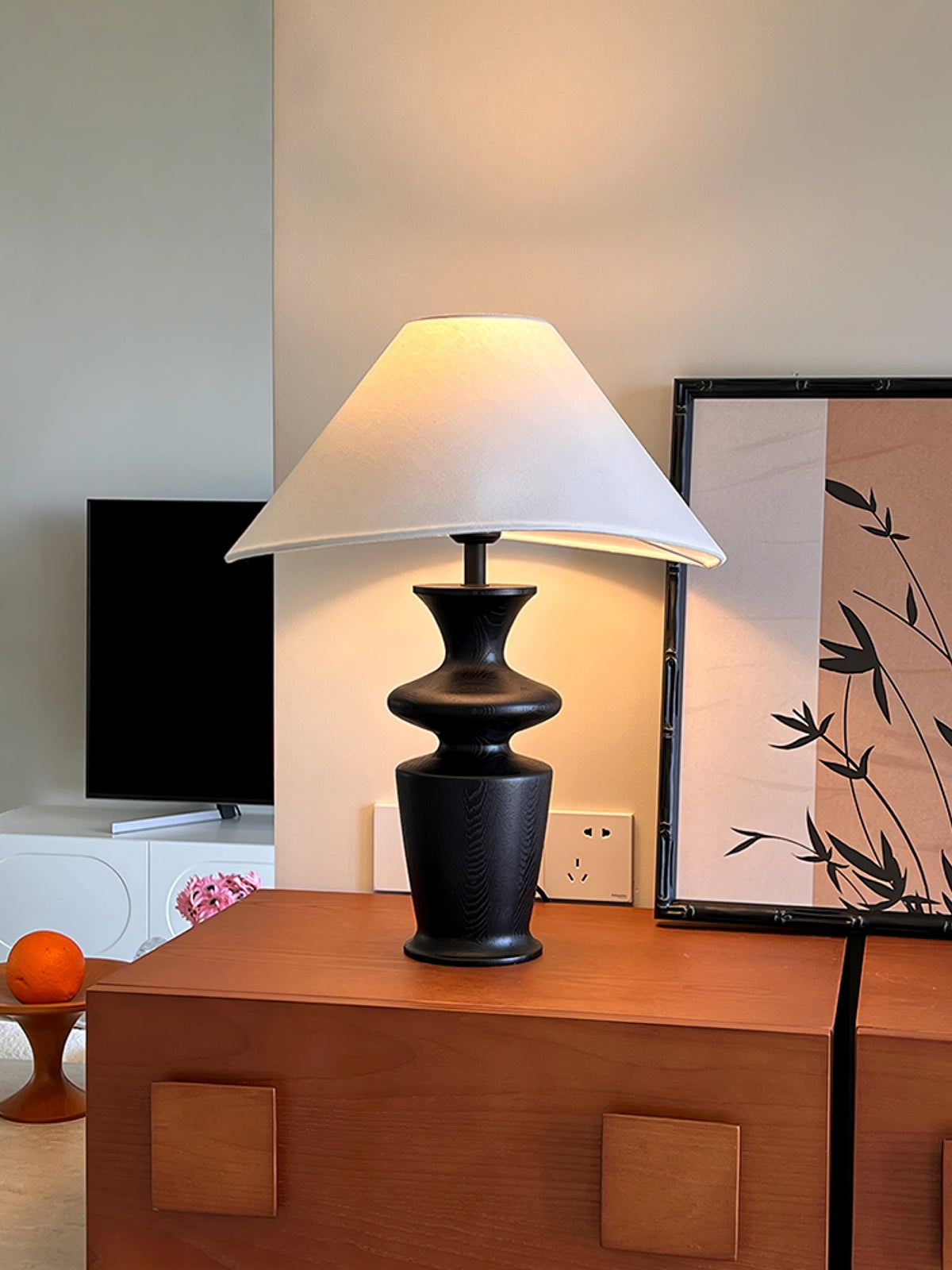 Arius Vintage Wood Table Lamp